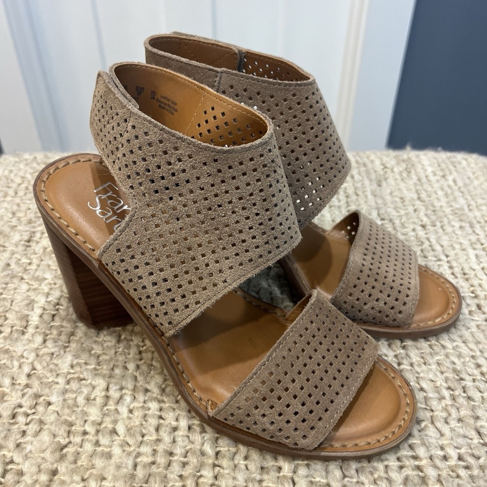 Franco Sarto Delores Perforated Brown Suede Block Heel Sandals Size 7 M